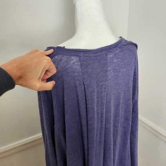We The Free People Shirt Sz Large Womens Blue Aria Trapeze Oversized Tunic Tee - Picture 9 of 13